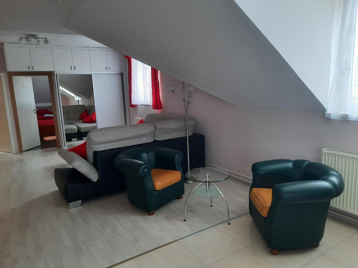 Fitt Apartman Lenti Dış mekan fotoğraf