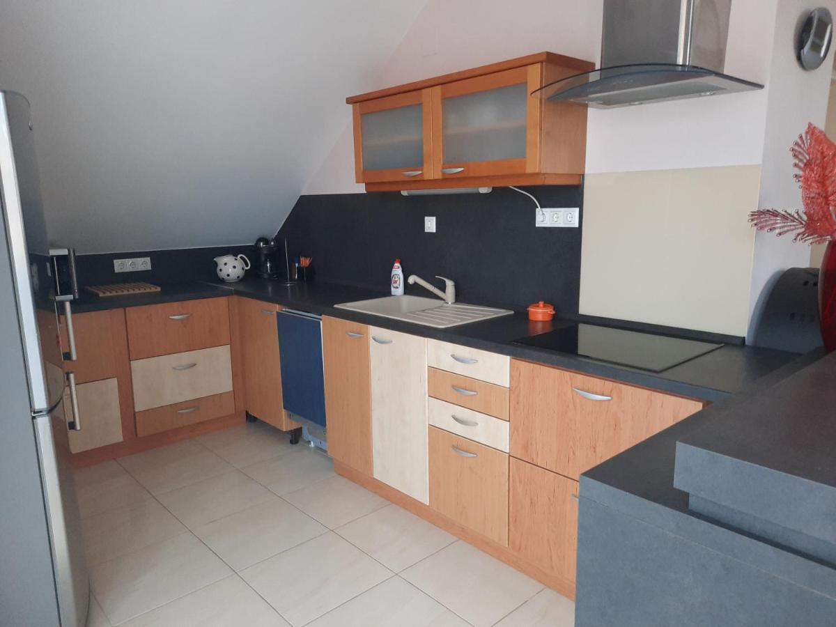 Fitt Apartman Lenti Dış mekan fotoğraf
