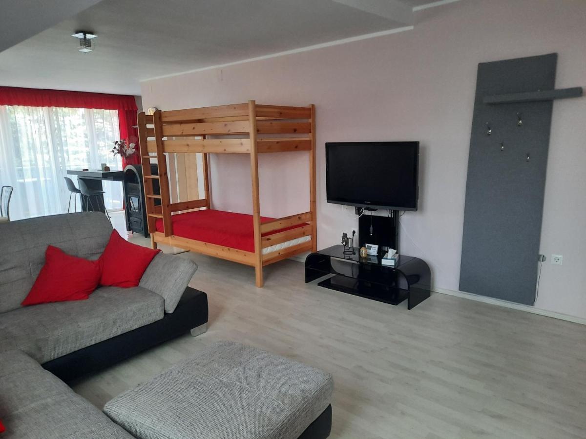 Fitt Apartman Lenti Dış mekan fotoğraf